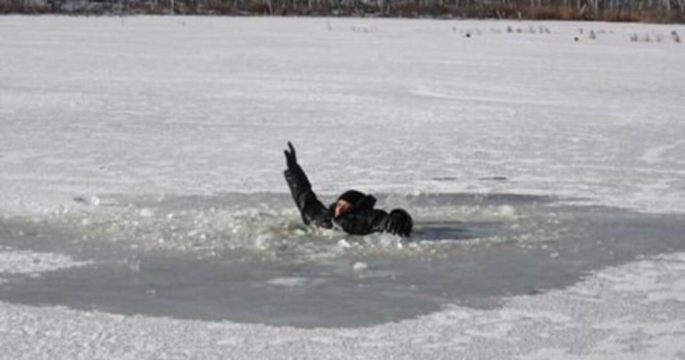 В Запорожье дети ушли под лед, 10-летний мальчик утонул