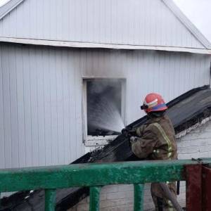 На пожаре в частном доме под Запорожьем погиб пенсионер. Фото