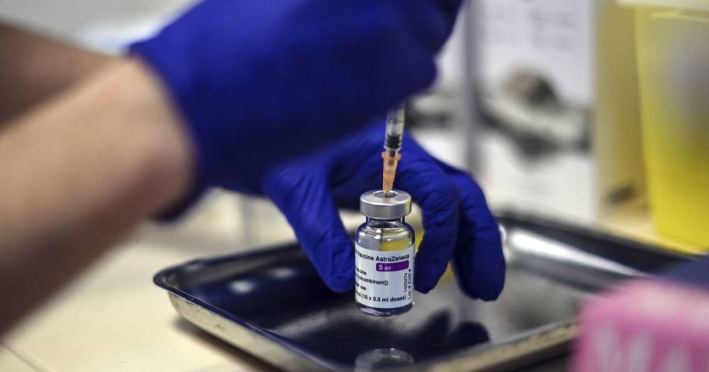 За первую дозу введенной вакцины 25 грн: в правительстве сообщили, какой будет оплата мобильных бригад