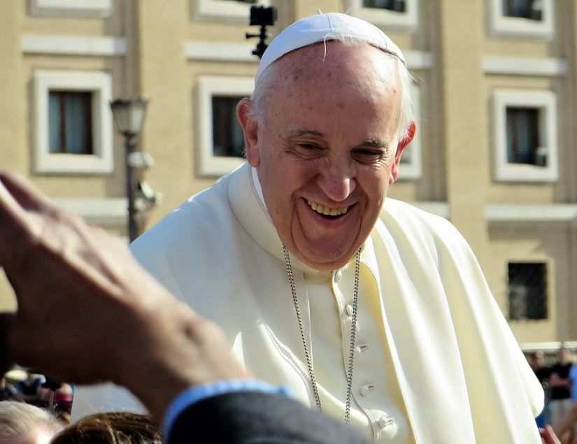 Папа Римский Франциск со своим пророчеством о Всемирном потопе выглядит "жалким подобием" Греты Тунберг