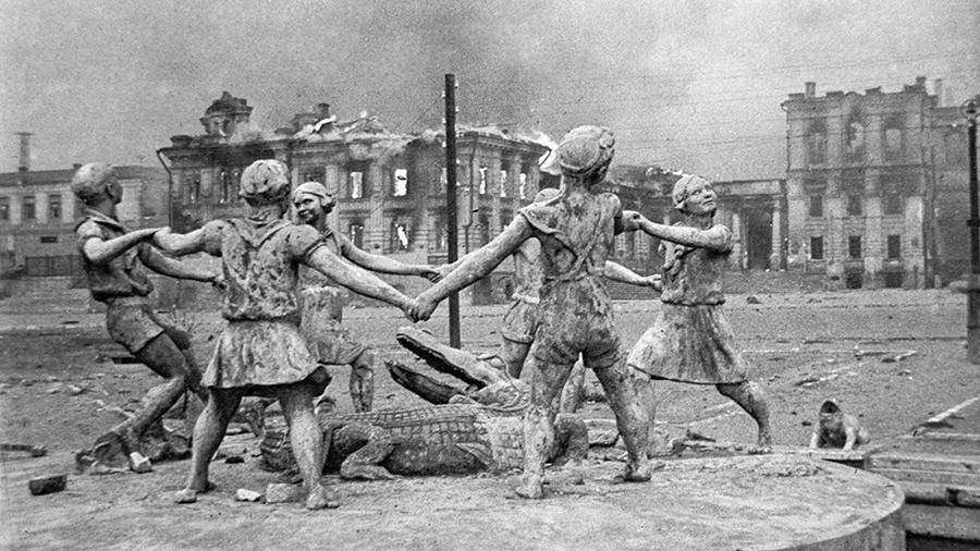 Переименование Сталинграда в Волгоград: почему никто не сопротивлялся