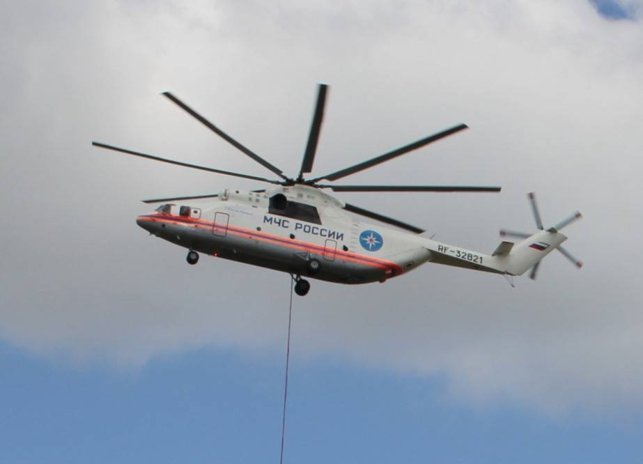 В Кингисеппском районе 55 рыбаков застряли на льдине — на помощь хотят отправить вертолёты