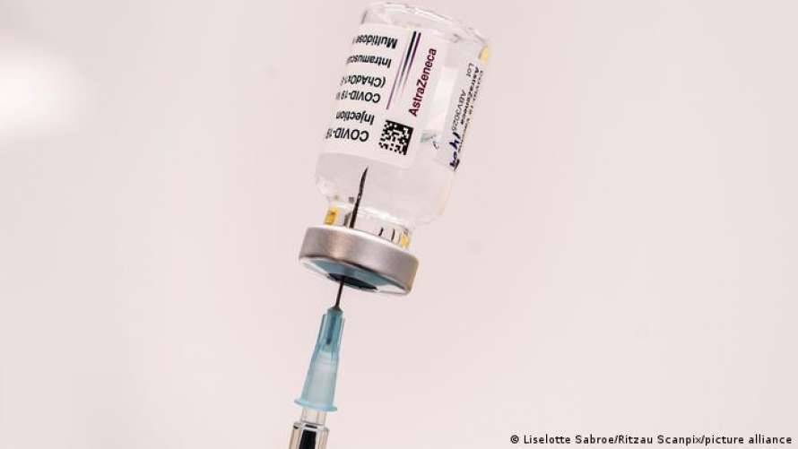 В Польше накажут граждан, отказавшихся от прививки вакциной AstraZeneca