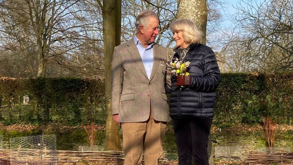 Принц Чарльз и герцогиня Камилла очаровали новым весенним фото