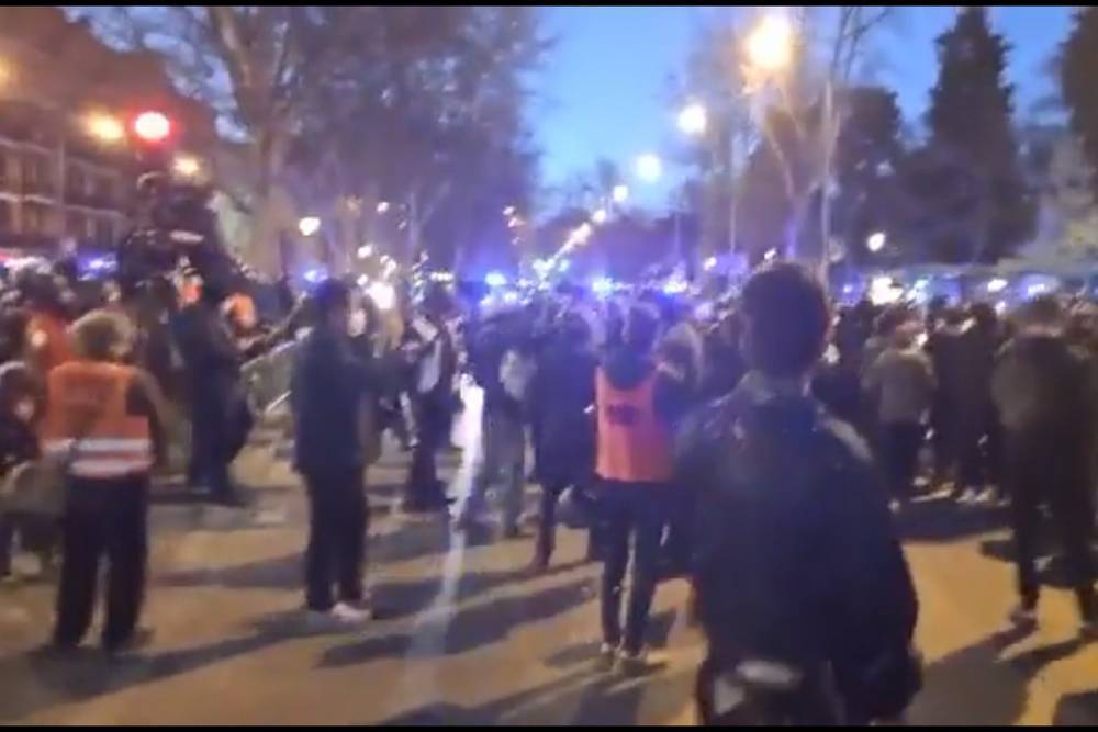 В Мадриде проходит акция в поддержку арестованного рэпера