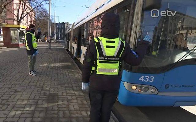 Полиция Таллина: Многие в общественном транспорте не хотят носить масок