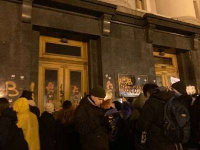 В Украине сторонники Стеренко штурмовали Офис президента