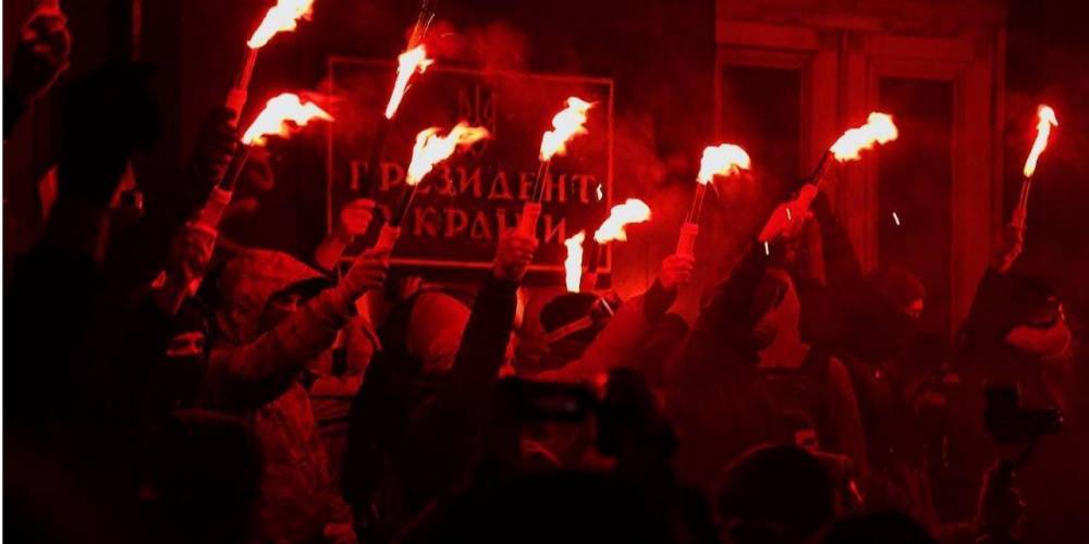 Группа нардепов Слуги народа осудила действия сторонников Стерненко возле ОП и призвала перезагрузить судебную систему