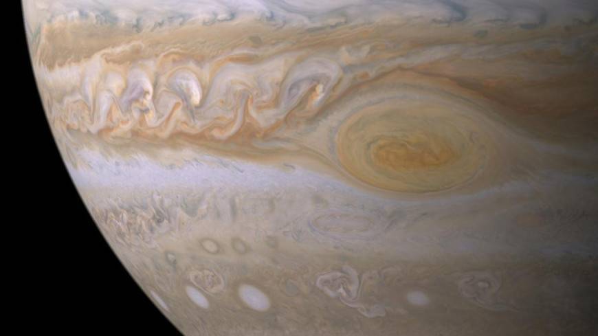 На Юпитере зафиксировали мощные стратосферные ветра