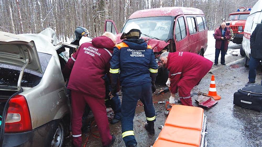 Три человека погибли в ДТП в Вологодской области.