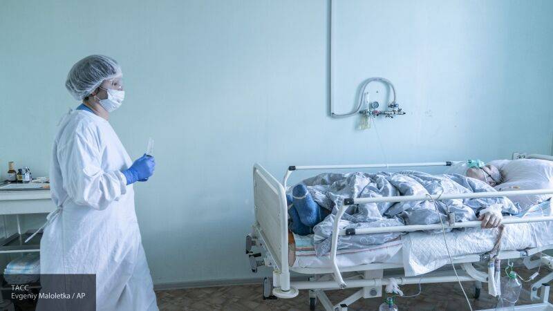 Люди лежат в коридорах: украинцы публикуют снимки из коронавирусных больниц
