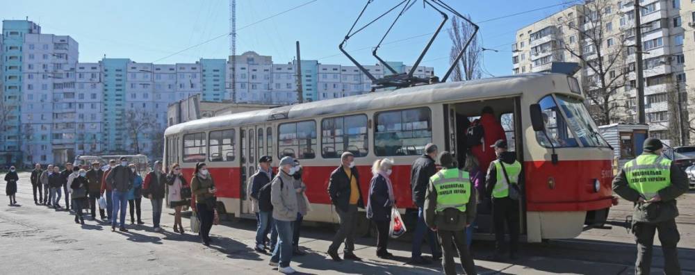 Ограничения в Киеве могут коснуться и работы транспорта: что изменится