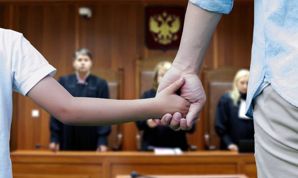 В России суд приговорил к штрафу за долги по ЖКХ 7-летнего ребенка