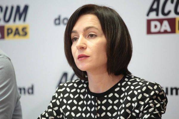 Санду заявила о необходимости досрочных выборов в парламент Молдавии