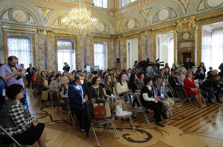 9 соискателей приходится на каждую вакансию в сфере культуры и искусства в Петербурге