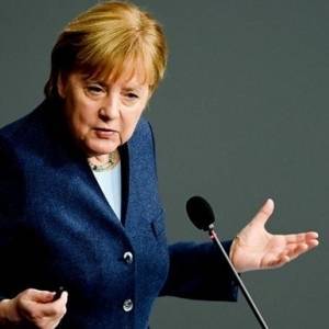 Власти Германии продлили жесткий карантин