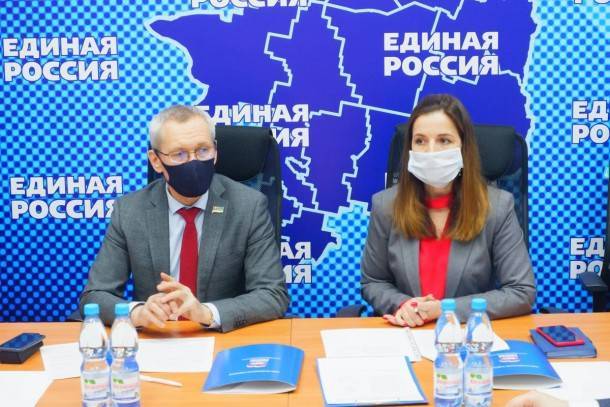 «Единая Россия» в Коми зарегистрировала первых трех участников предварительного голосования