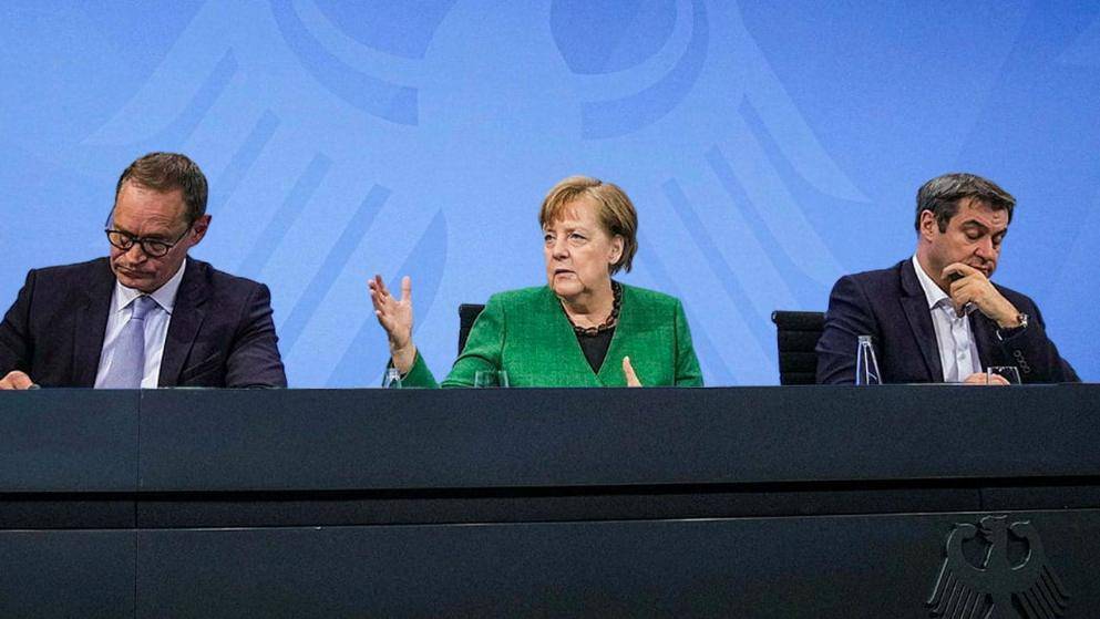Решения Меркель становятся более безумными: «пасхальный карантин» возмутил многих