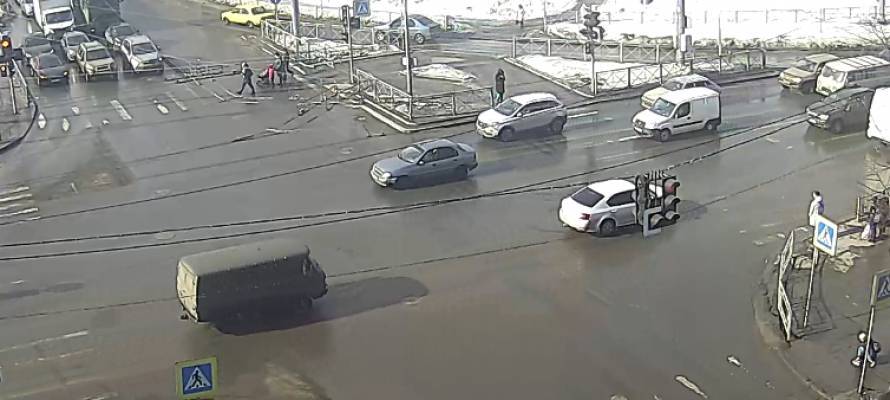 "Умные светофоры" планируется установить на нескольких перекрестках Петрозаводска