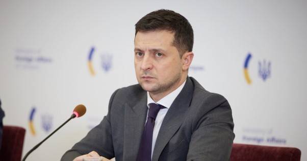 Украина ввела санкции против трех депутатов Европарламента от Франции за визит в Крым