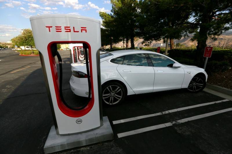Фонд Кэти Вуд предрек Tesla стоимость в $3 трлн