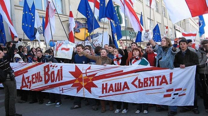 Белорусы возвращаются на улицы, объявлена "протестная весна"