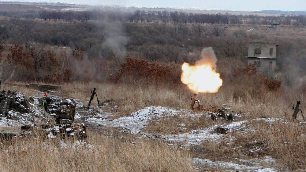 НМ ЛНР: украинские каратели обстреливают территорию республики из миномётов