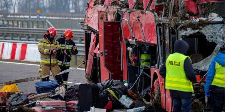ДТП с украинским автобусом в Польше: количество жертв возросло до шести, в больнице умер пострадавший