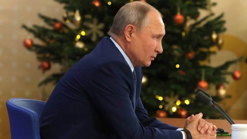 Владимир Путин предложил создать альтернативу Евровидению в России