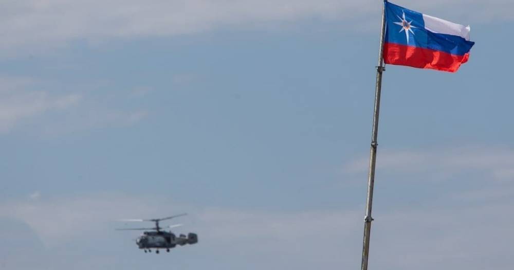 В МЧС рассказали обстоятельства крушения вертолёта в Куршский залив