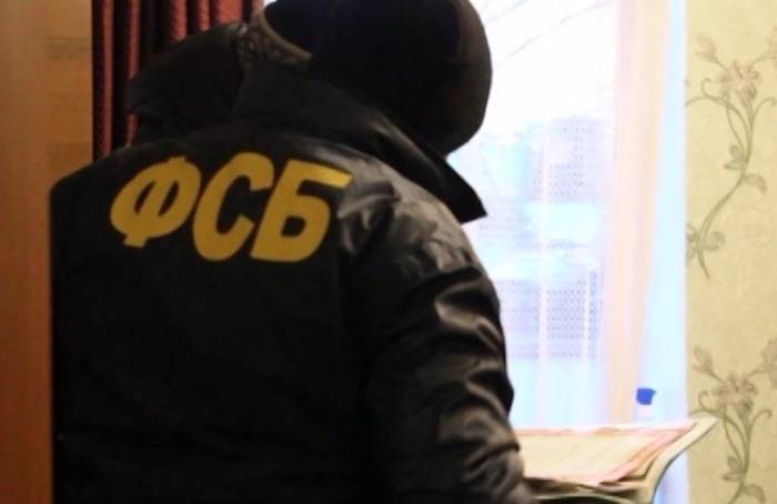 ФСБ: в Ростове задержаны трое экстремистов, занимавшихся вандализмом из ненависти