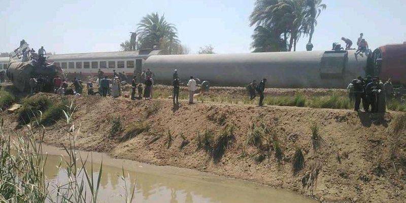 В Египте в Сохаге столкнулись два пассажирских поезда - фото и видео с места катастрофы - ТЕЛЕГРАФ