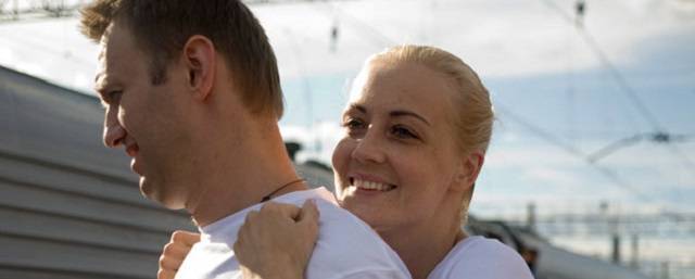 Песков: Кремль не будет реагировать на обращение жены Навального