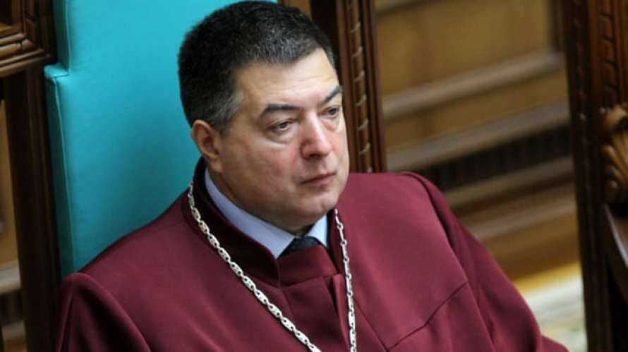Зеленский пошел в атаку на Конституционный суд и отменил указ о назначении Тупицкого
