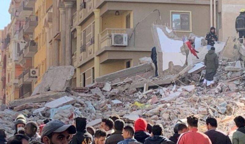 Пять человек погибли в Каире при обрушении многоэтажки