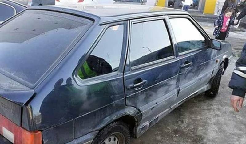 В Башкирии мужчина сбил на машине своих дочку и внучку
