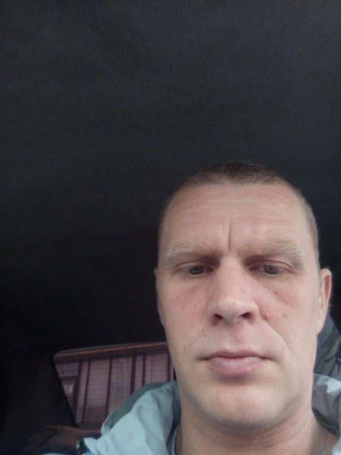 Уехал в неизвестном направлении: мужчина на автомобиле пропал в Кемерове