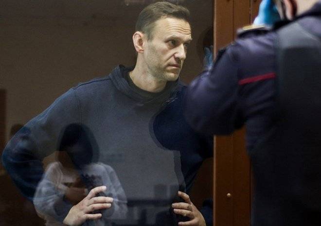 Российские врачи написали открытое письмо с требованием оказать медпомощь Навальному