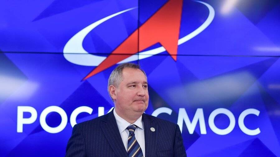 В "Роскосмосе" опровергли сообщения об отставке Рогозина