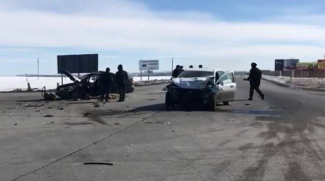 На трассе из аэропорта Магнитогорска столкнулись два автомобиля. Есть погибший