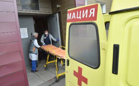 В России — череда загадочных смертей врачей омской больницы, где спасали Навального