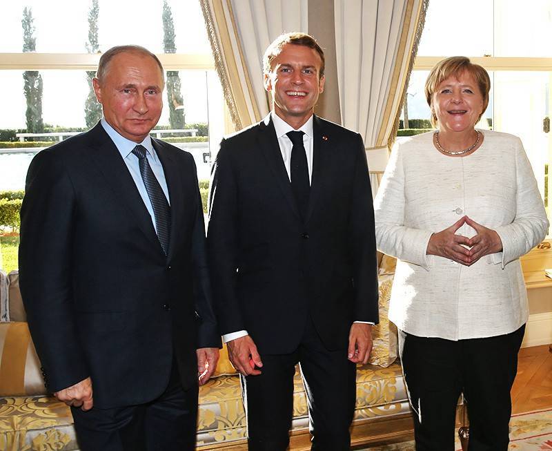 Стали известны детали готовящихся переговоров Путина, Макрона и Меркель