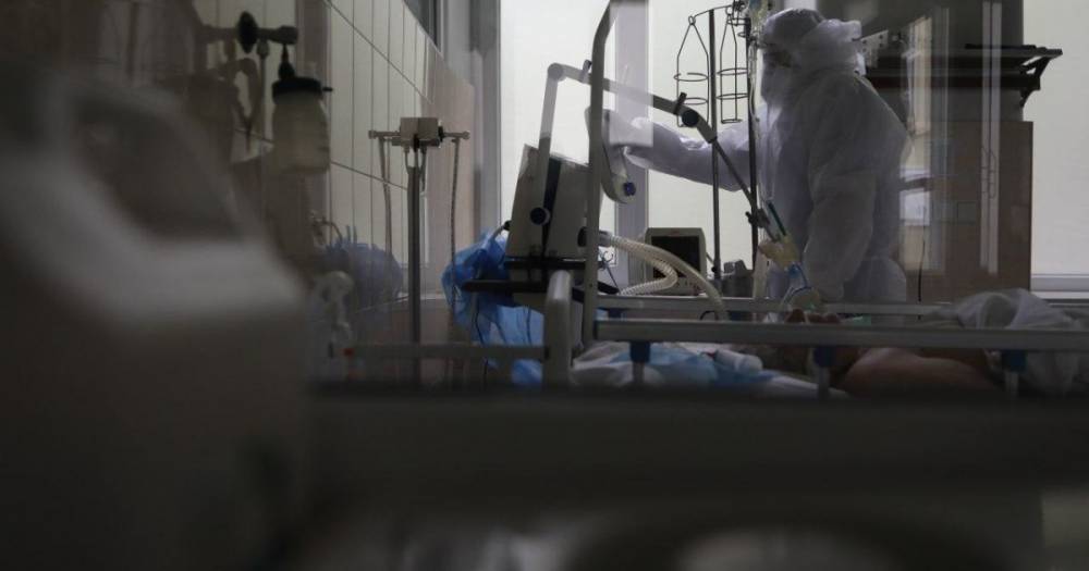В Украине зафиксировали новый суточный рекорд смертей от коронавируса за все время пандемии