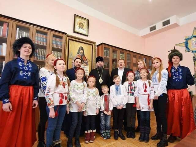 Под Киевом умерли супруги-переселенцы с Донбасса, 13 их детей остались сиротами