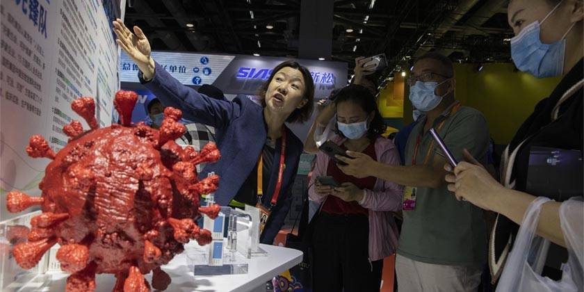 От Китая потребовали прекратить проверять иностранцев на коронавирус ректально