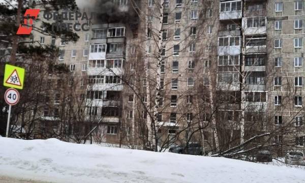 Во время пожара в Березовском три человека отравились дымом