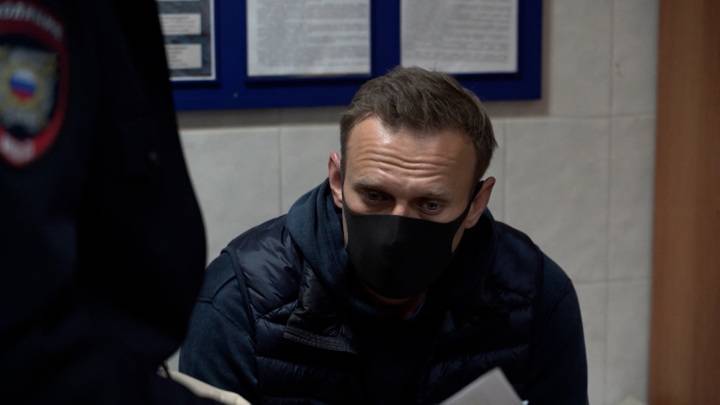 Навальный из СИЗО рассказал об экспериментах с сухарями
