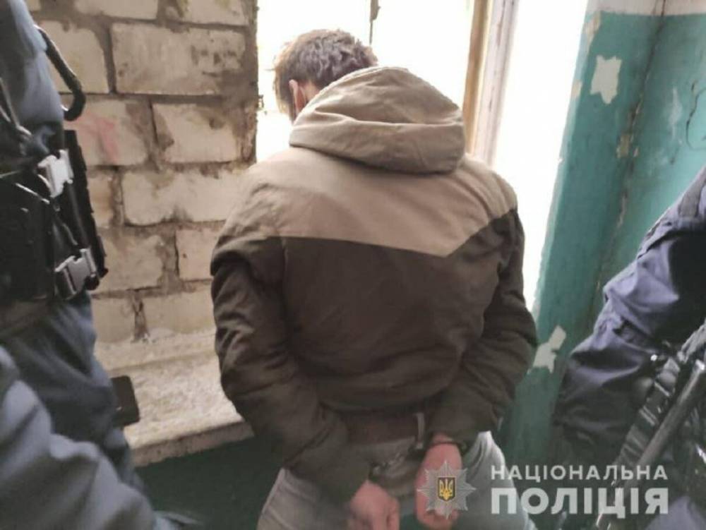 С ножом на полицейского: в Северодонецке напали на бойца батальона "Луганск-1"
