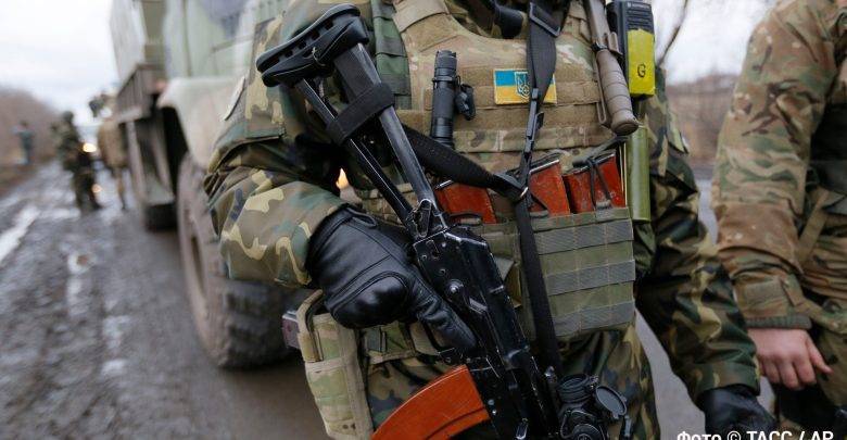 Украинский снайпер застрелил сотрудника МВД ДНР во время эвакуации детей