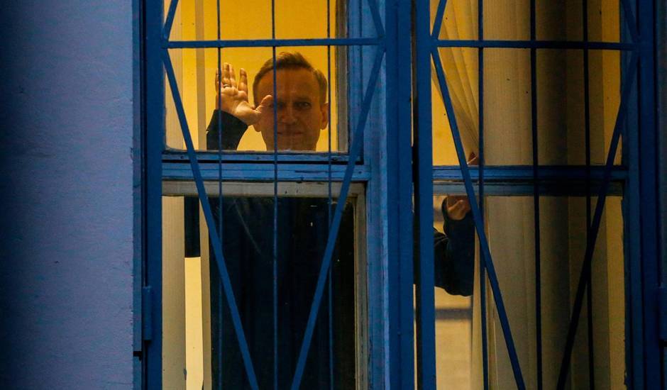 Члены ОНК Владимирской области обвинили Навального в «симулировании» боли в ноге и спине